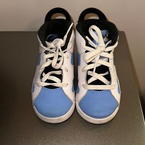 Air Jordan 6 Retro UNC